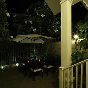 Отель Frangipani Boutique