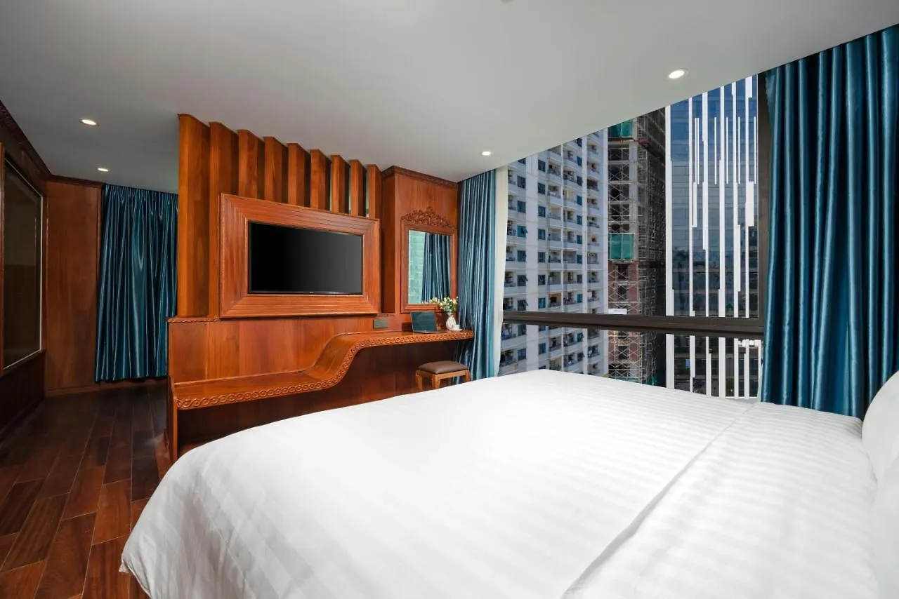 Monalisa Luxury Hotel Da Nang 4*,