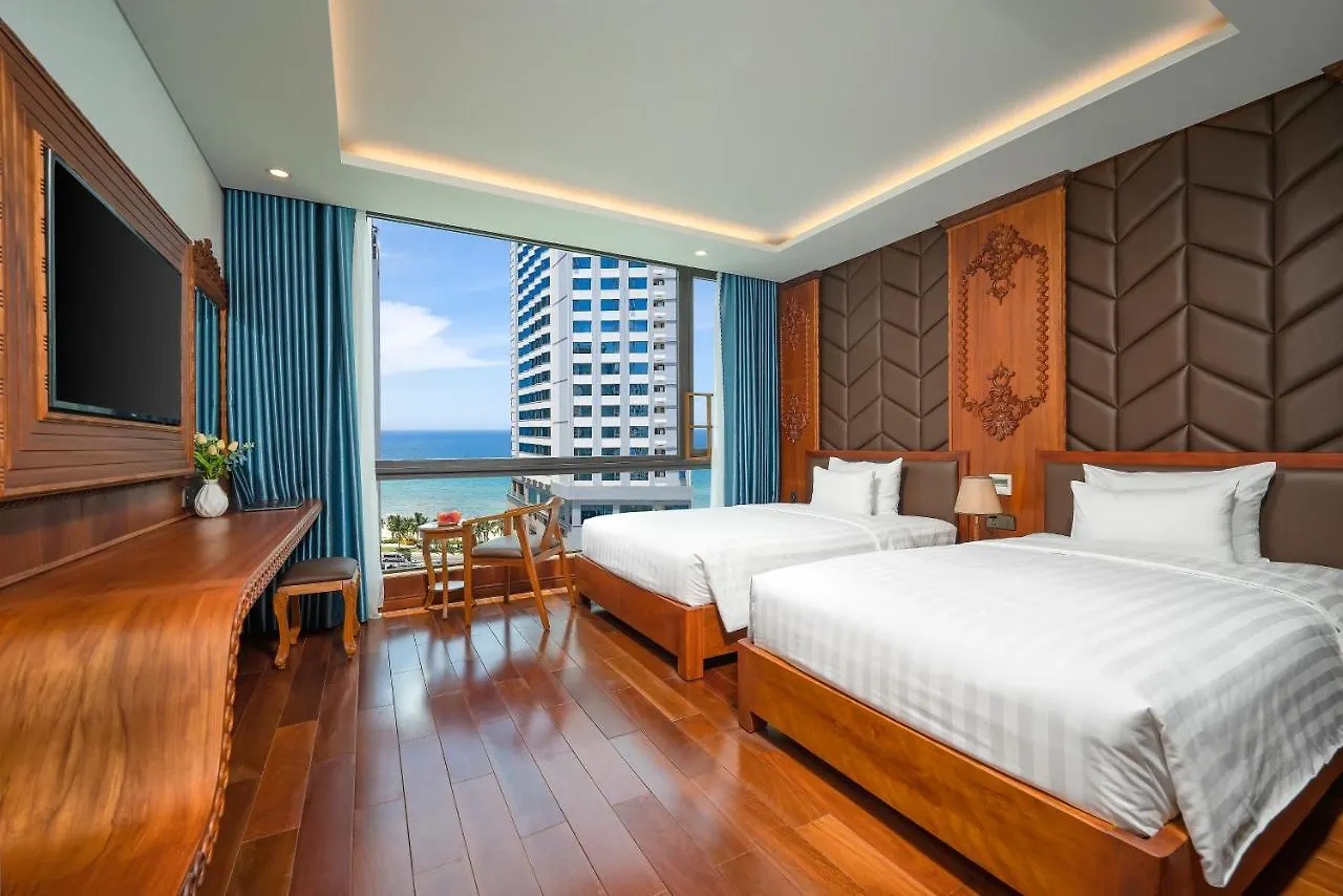 Monalisa Luxury Hotel Da Nang