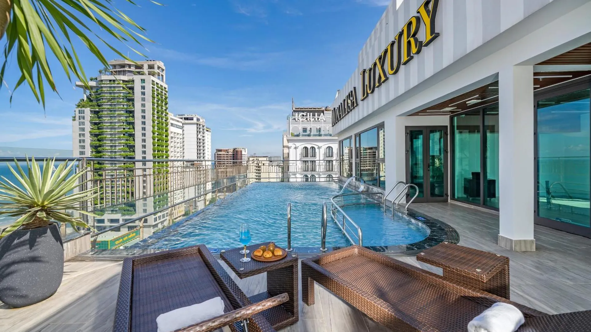 Monalisa Luxury Hotel Da Nang